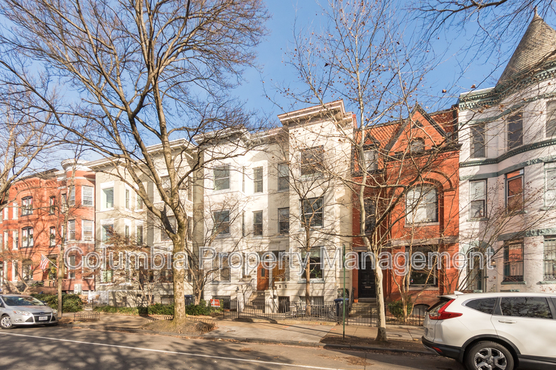 Washington Condo: 127 11th St NE