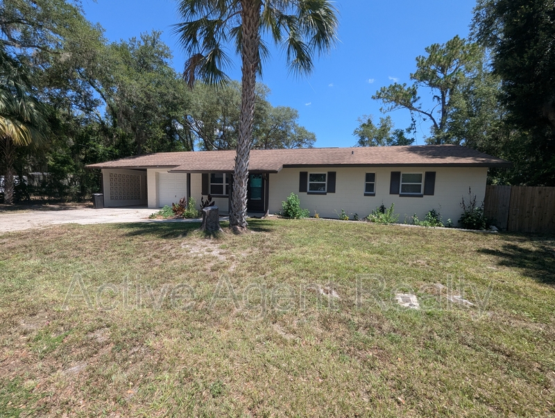 Crystal River House: 935 Northeast 5th Terrace