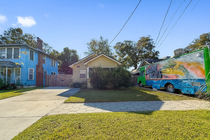 Jacksonville House: 1158 Talbot Ave