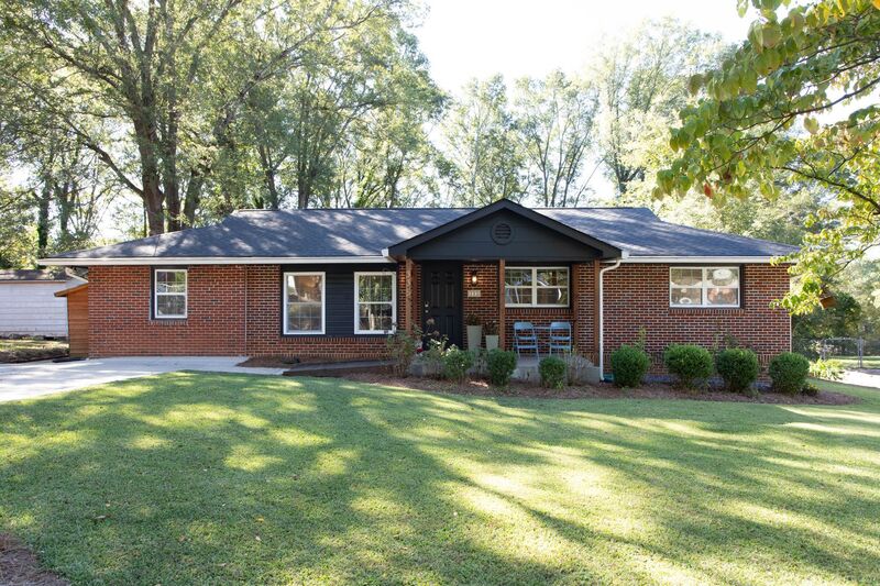 Athens House: 335 Knottingham Drive