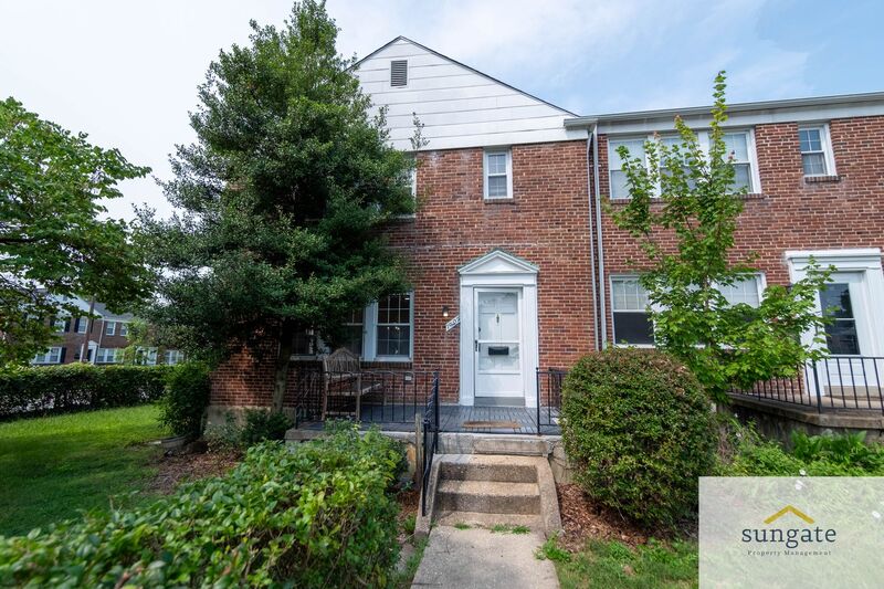 Towson Townhome: 1907 Glen Ridge Rd