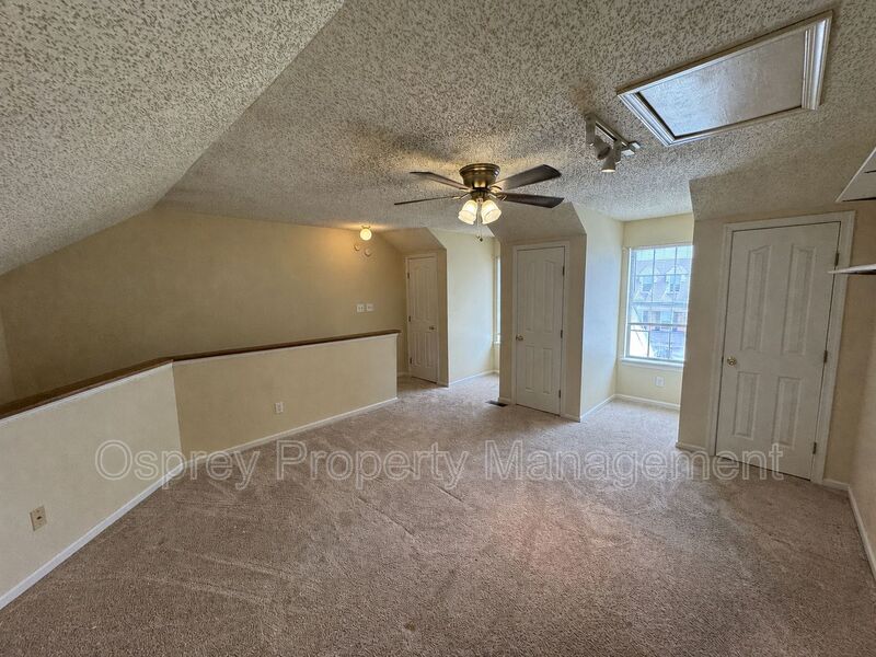 Introducing a beautiful townhouse-style Condo - Photo 10