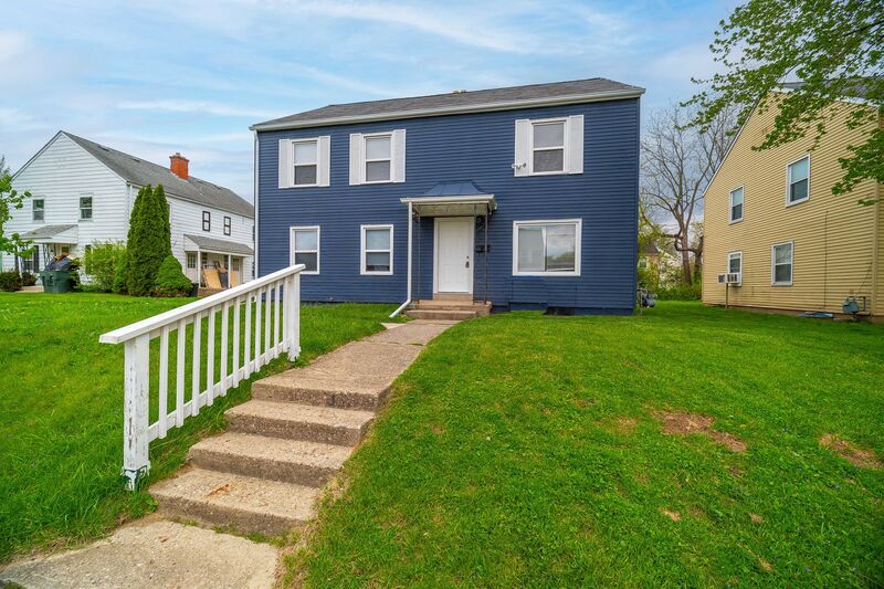 Columbus House: 2912 Ruhl Ave