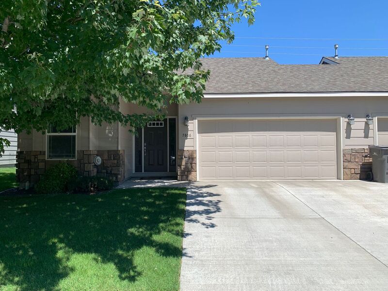 Kennewick Condo: 7806 W 5th Avenue