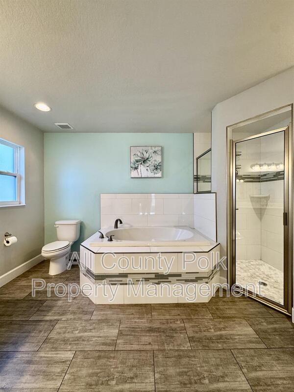Main Rental Photo 16