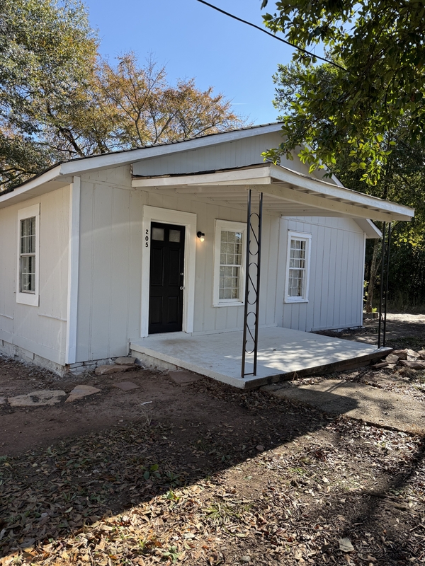 LaGrange House: 205 Cato Street