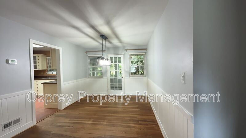 Spacious Brick Ranch Single Family Home!  - Photo 10