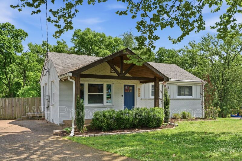 Nashville House: 3704 Grubbs Rd