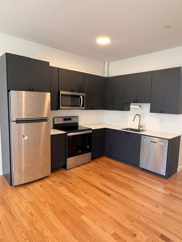 Baltimore Condo: 2527 St. Paul St