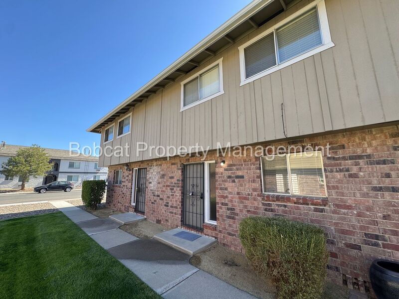 Carson City Townhome: 1330 Ashby Ct