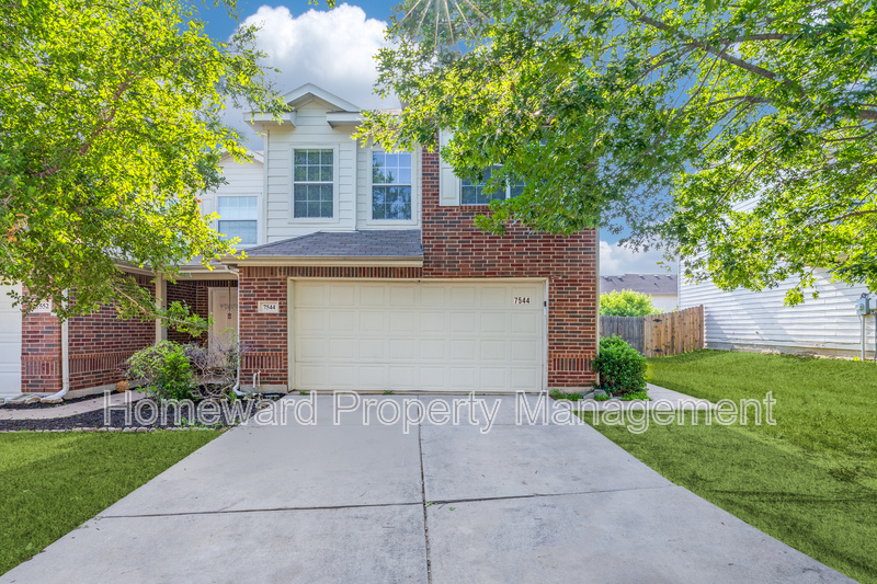 Fort Worth House: 7544 Lazy Spur Boulevard