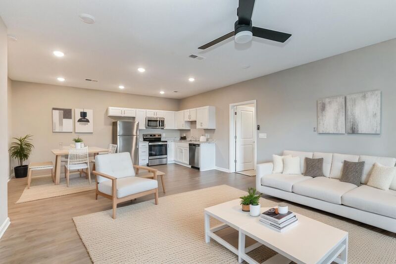 New Albany House: 1601 E. Main Street