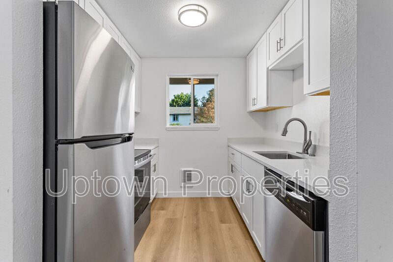 Beaverton House: 12180 SW Calico ct