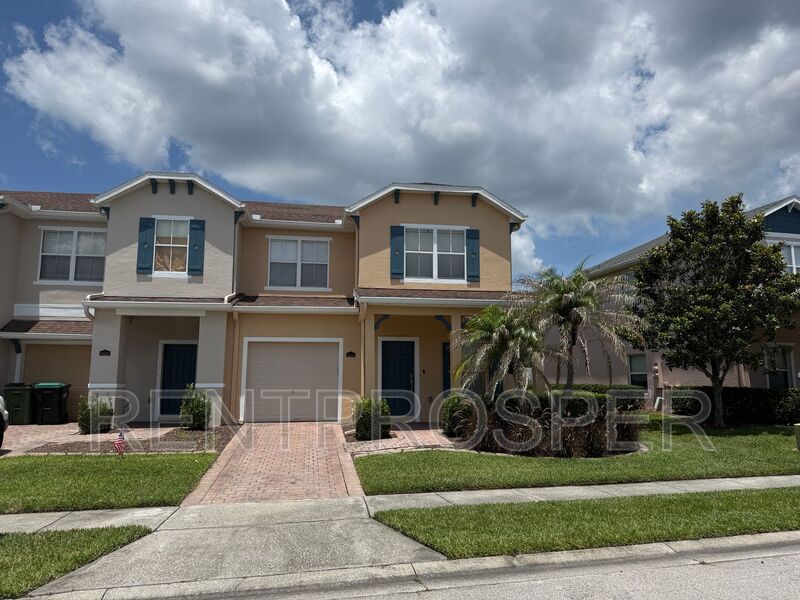 Orlando Townhome: 16617 Cedar Crest Drive