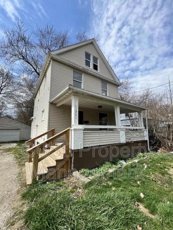 Request a Viewing for 1136 Edison Ave Tenant Turner