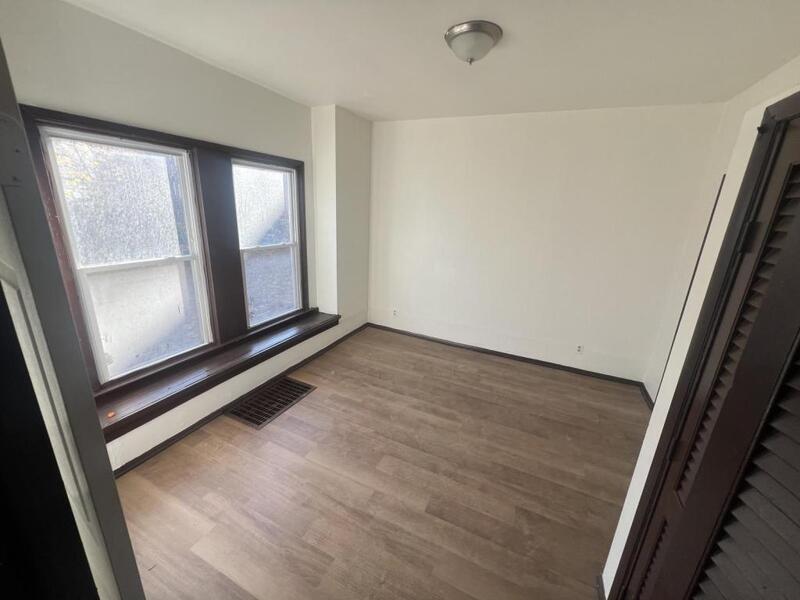 Rochester House: 213 Flint St