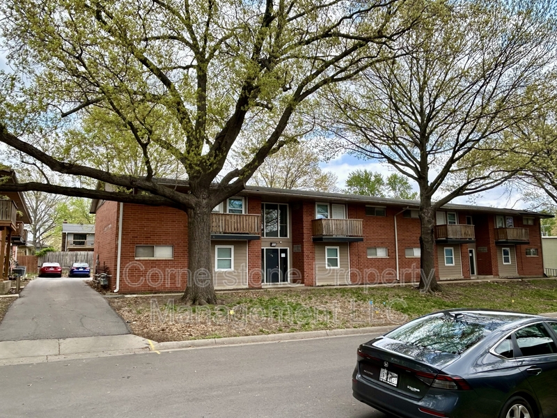 Lawrence Condo: 2506 Redbud Lane - 2506E