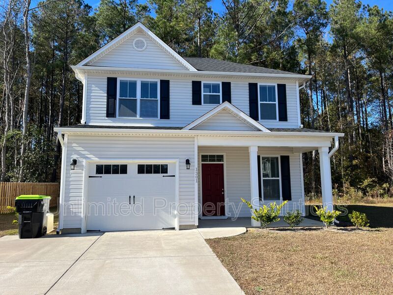 Leland House: 1301 Putnam Dr NE