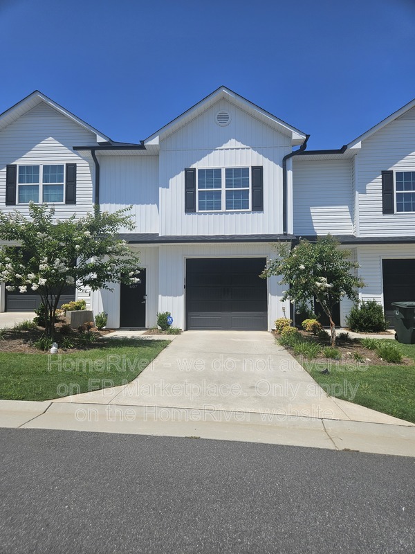 GREENSBORO Townhome: 607 POMPANO DR