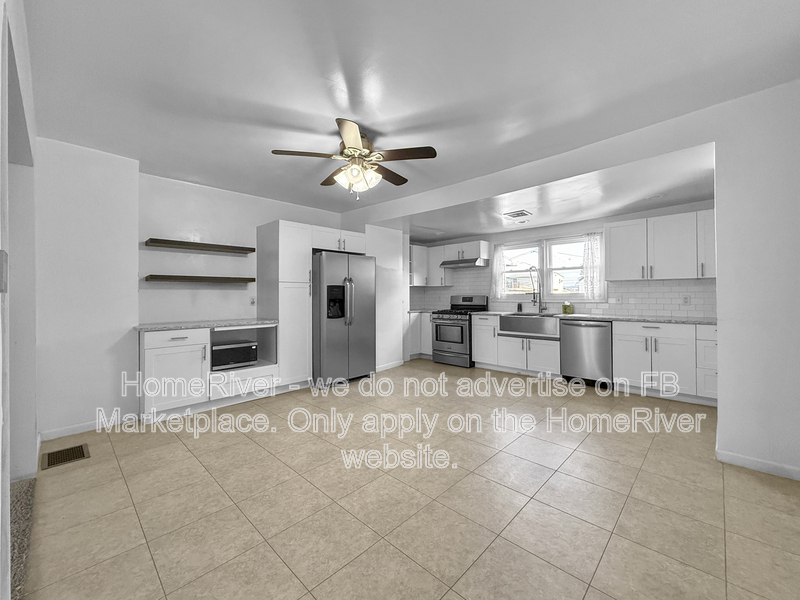 Lebanon Townhome: 604 Maple St