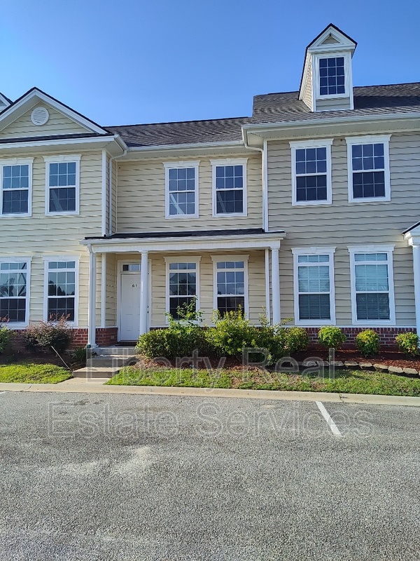 Hinesville House: 611 Atkinson Dr