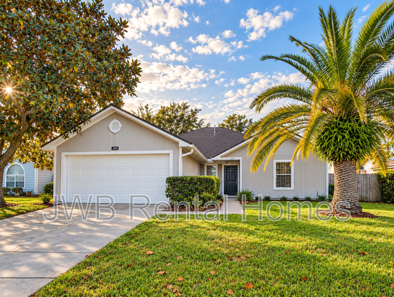 Jacksonville House: 10850 Wahine Dr N
