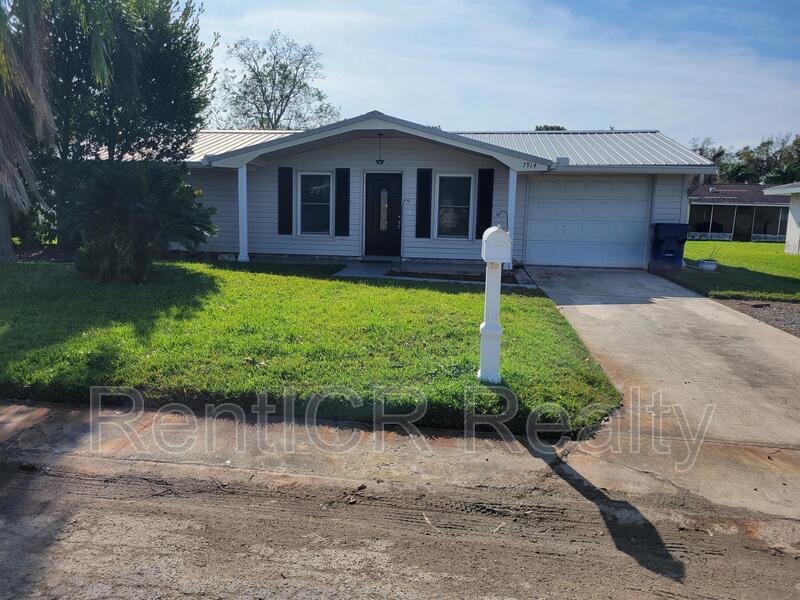 New Port Richey House: 7914 Wallaba Lane