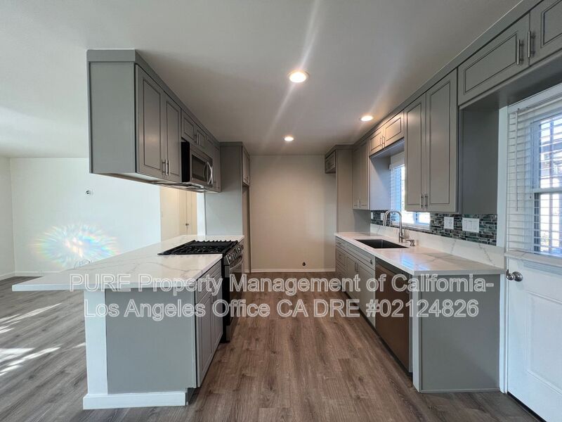 Lawndale House: 4417 W 166th Street