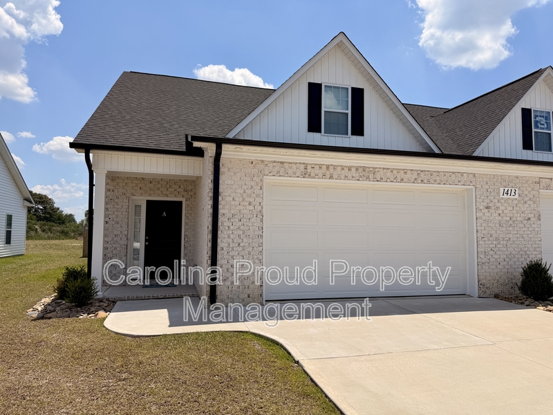 Greenville House: 1413 Dorset Drive #A