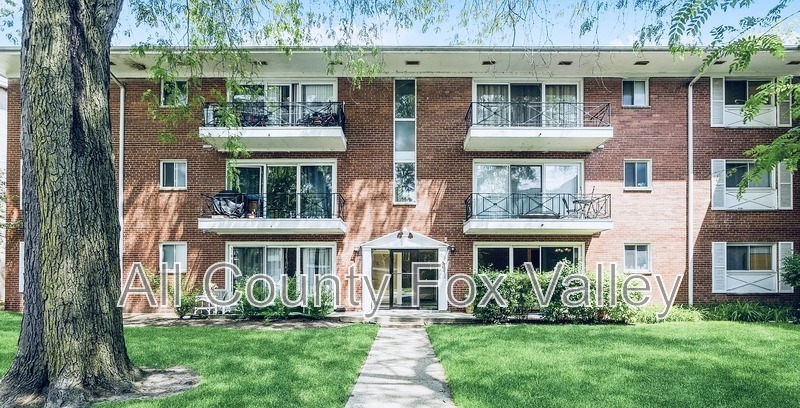 Skokie Condo: 10111 Old Orchard Ct