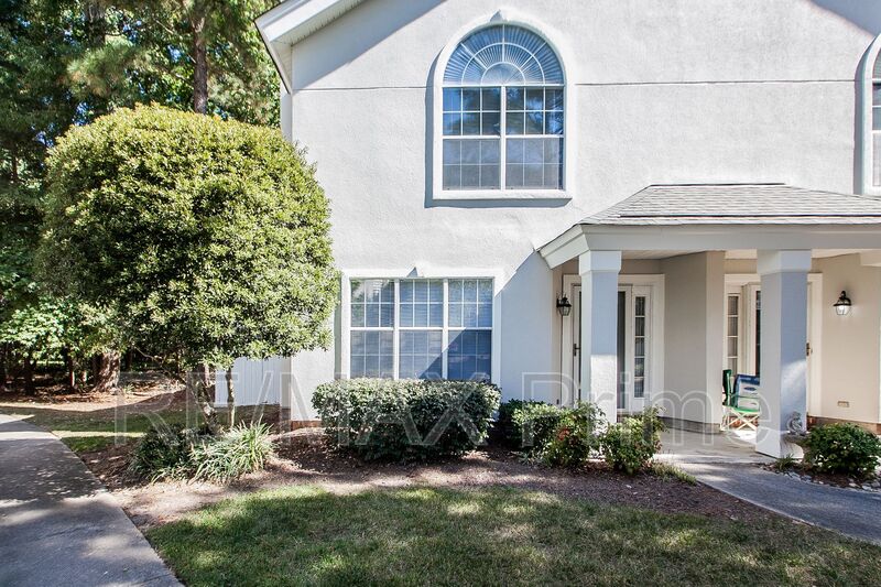 Chesapeake House: 567 Seahorse Run