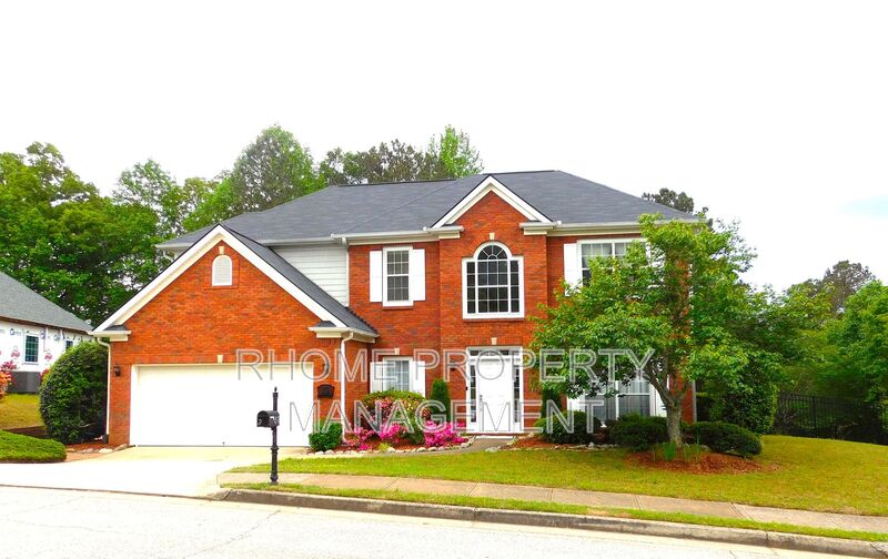Douglasville House: 4510 Greycliff Pointe