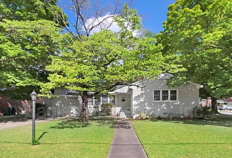 Goldsboro House: 500 N Audubon Ave.