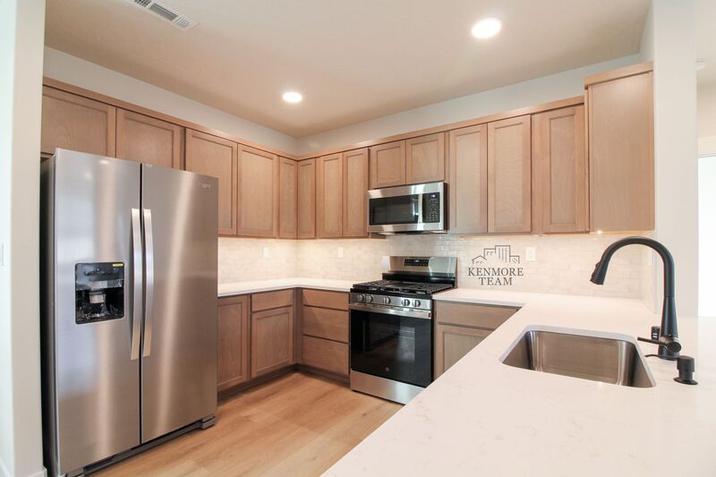 Richland House: 3669 Stonecap St