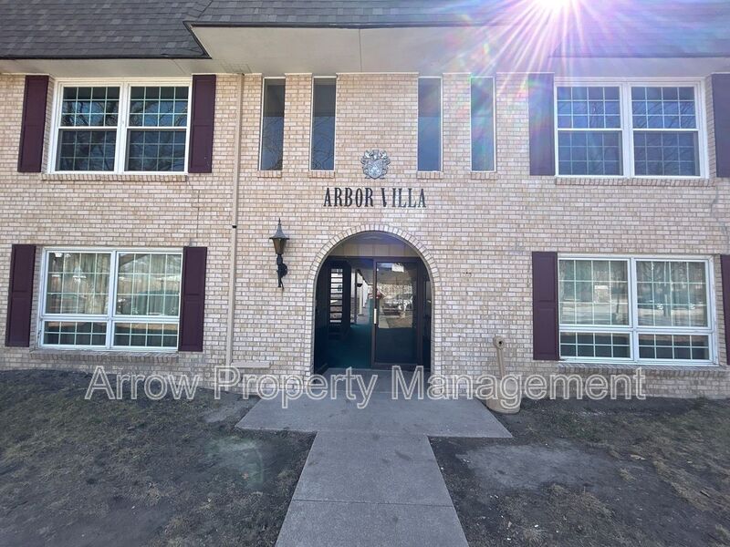 York House: 650 E 12th Street-A205