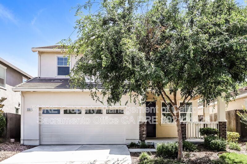 Sacramento House: 5564 Celebration