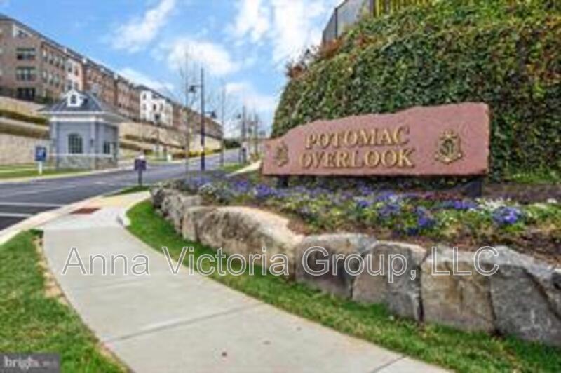 Oxon Hill Condo: 617 Sprintsail Way - 1