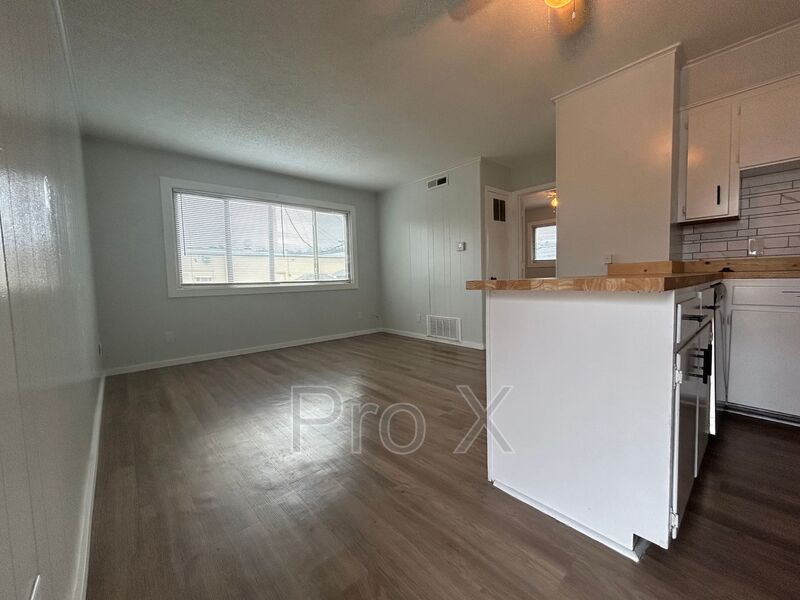 Fayetteville Condo: 969 W Holly