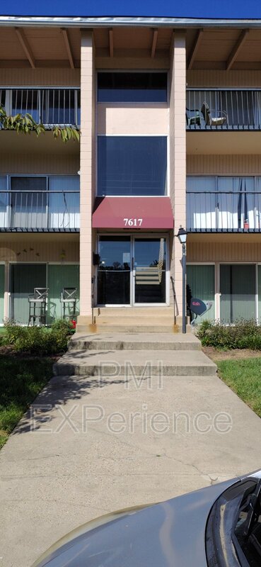 New Carrollton Condo: 7617 Fontainebleau Dr