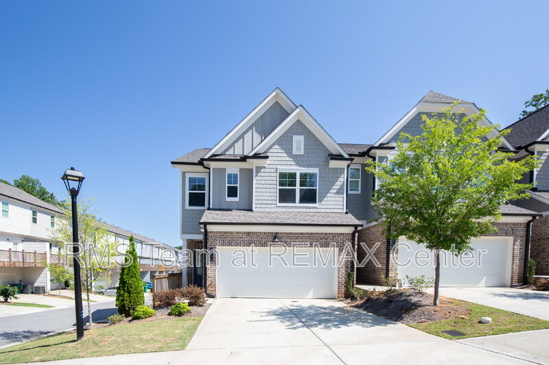Sugar Hill Townhome: 5125 Hillington Way