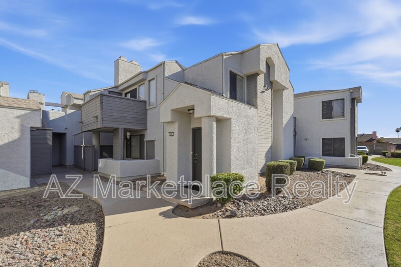 Glendale House: 9209 N. 59th Ave.