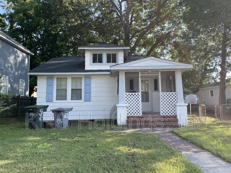 Hampton House: 636 Milford