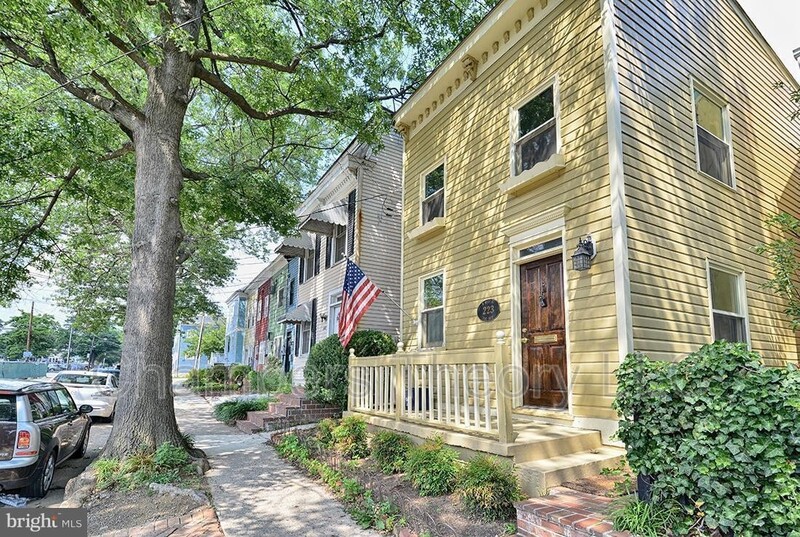 Alexandria House: 223 N. West St.