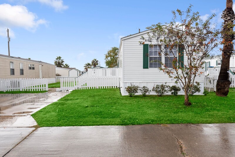 Dickinson House: 5050 St Kitts Calle