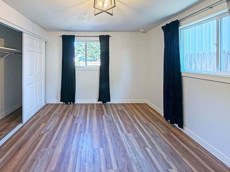 Photo 13 of rental home at 2727 Edison St.