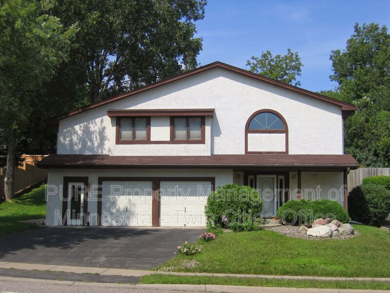 New Brighton House: 3106 Innsbruck Dr