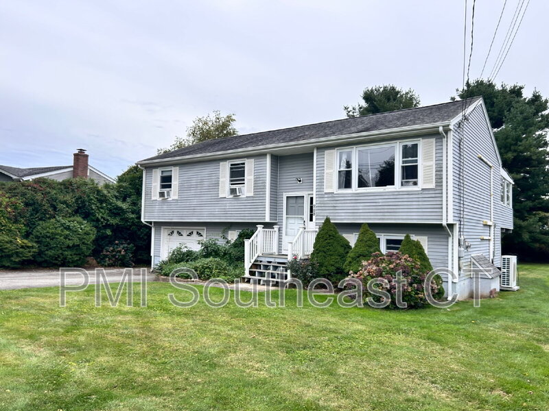 Groton House: 223 Seneca Drive