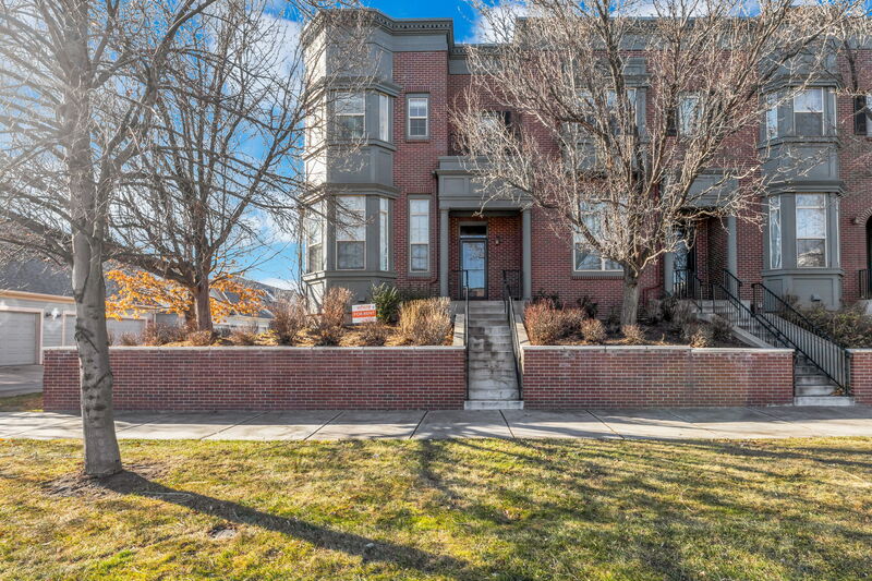 Denver Townhome: 2933 Central Park Boulevard