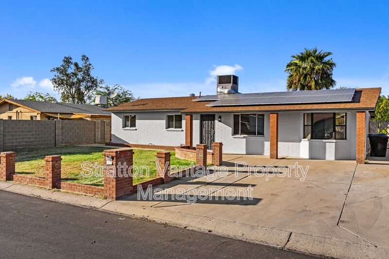 Mesa House: 7428 E Carol Cir