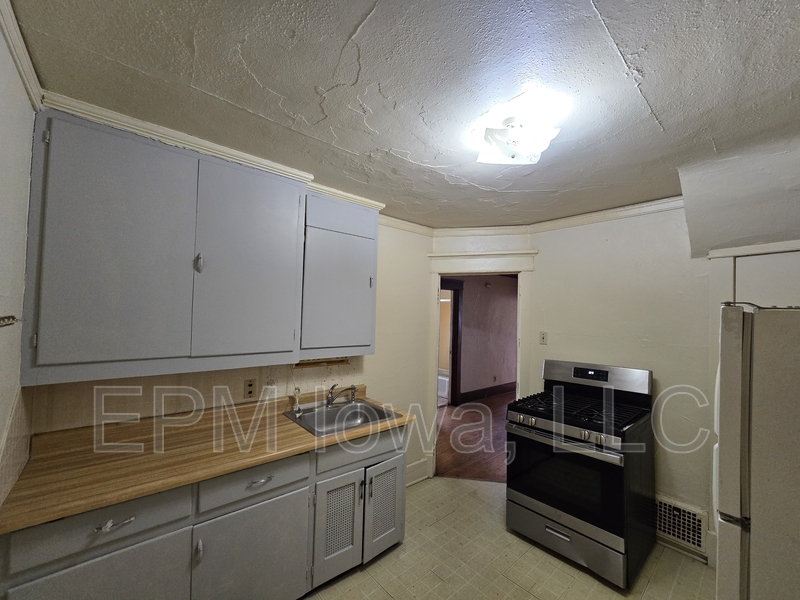 Waterloo House: 118 1/2 Harrison Street